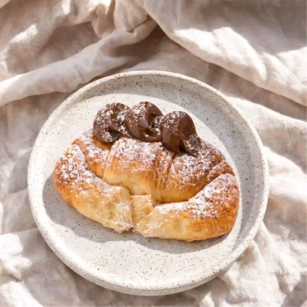 Dulce De Leche Medialuna